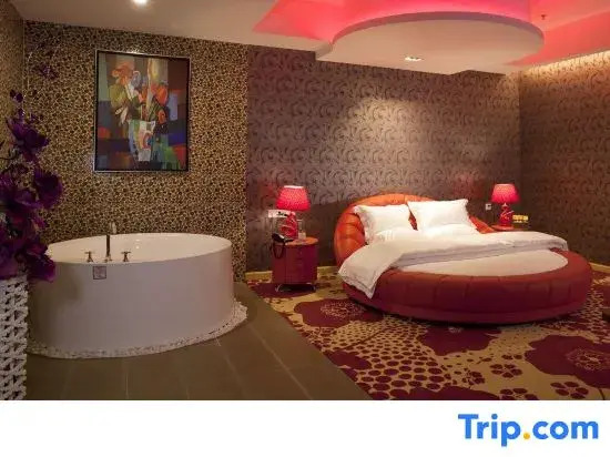 Номер Deluxe в Yiyue Express Hotel