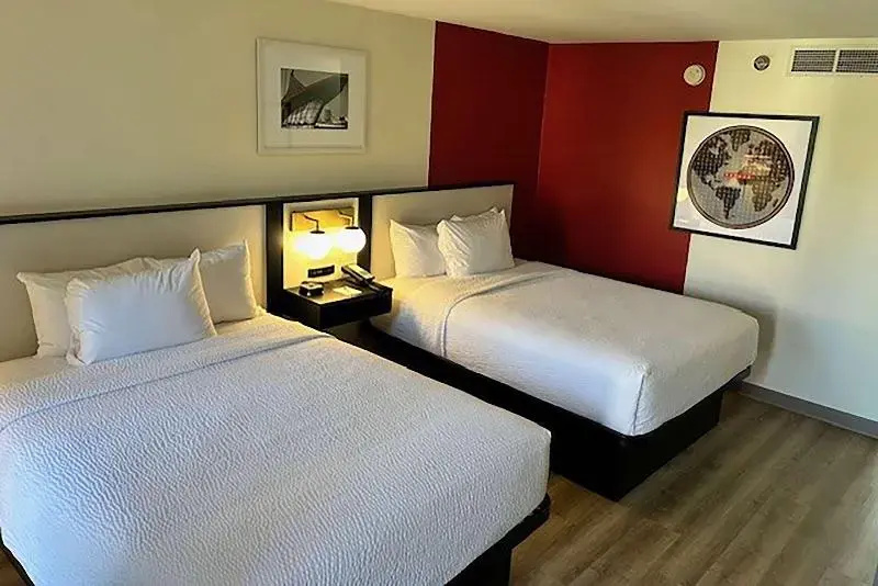 Ramada by Wyndham Milwaukee - Chambres