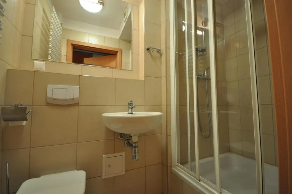 Economy Double room (twin beds)