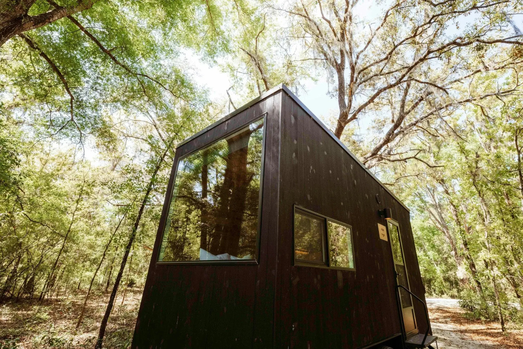 Postcard Cabins Starved Rock, Outdoor Collection by Marriott Bonvoy