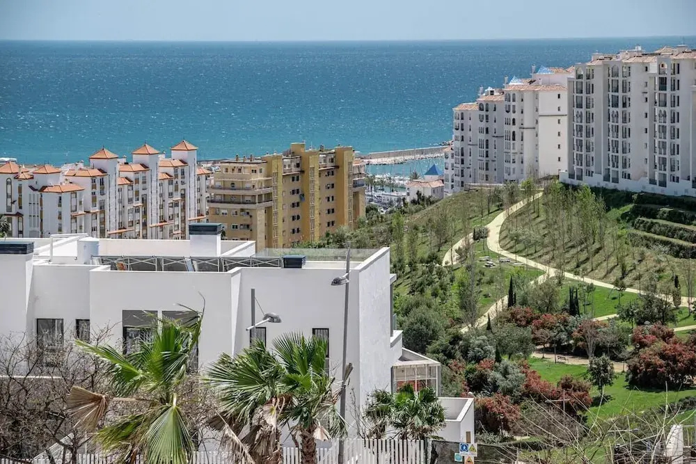 Lme13.3a- Stunning Flat Close to Beach in Estepona