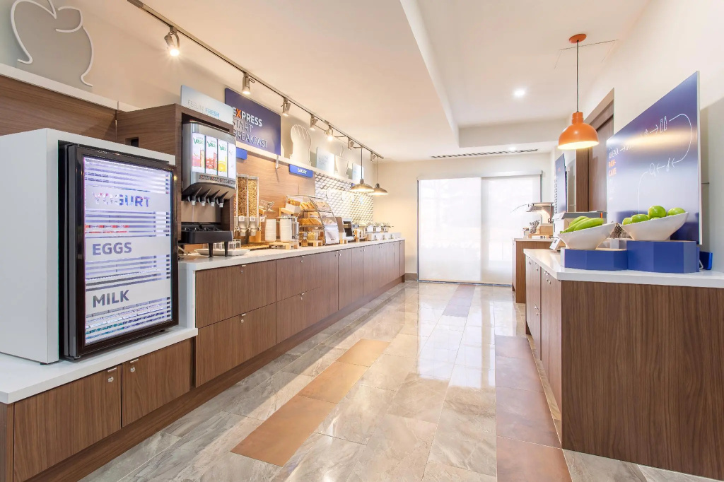 Holiday Inn Express & Suites Mississauga-Toronto Southwest by IHG - Général