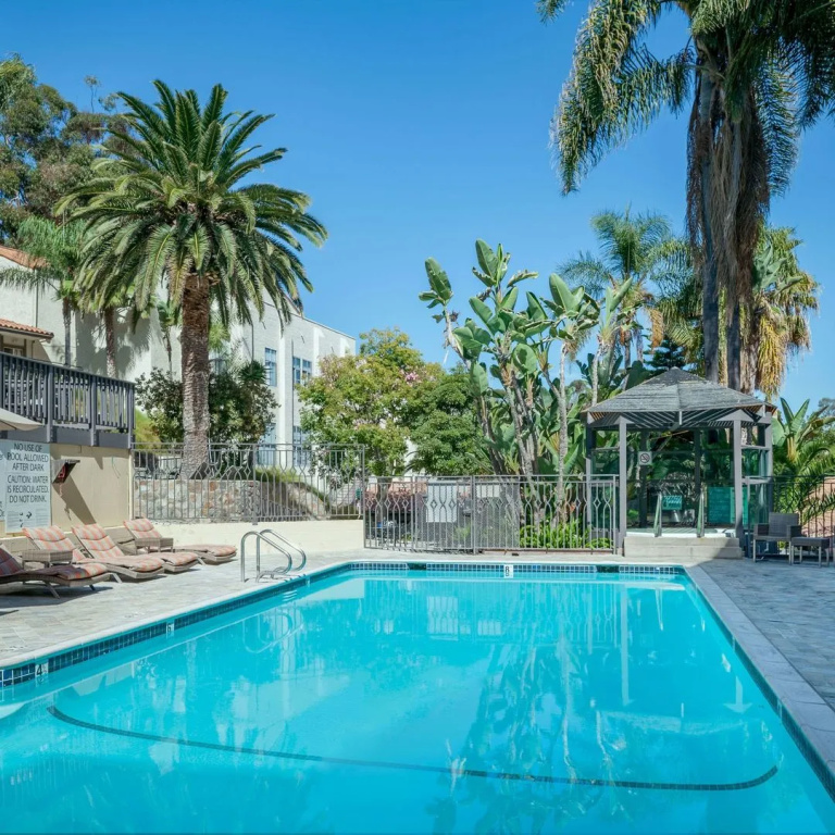 Catalina Canyon Inn - Général