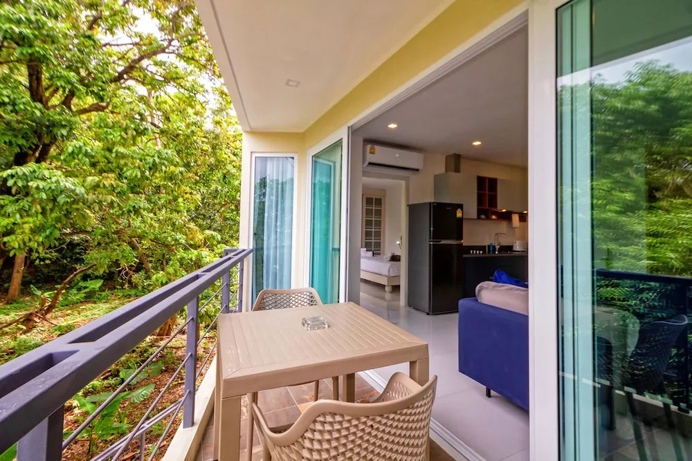 Апартаменты с 2 комнатами в Karon Butterfly Residence