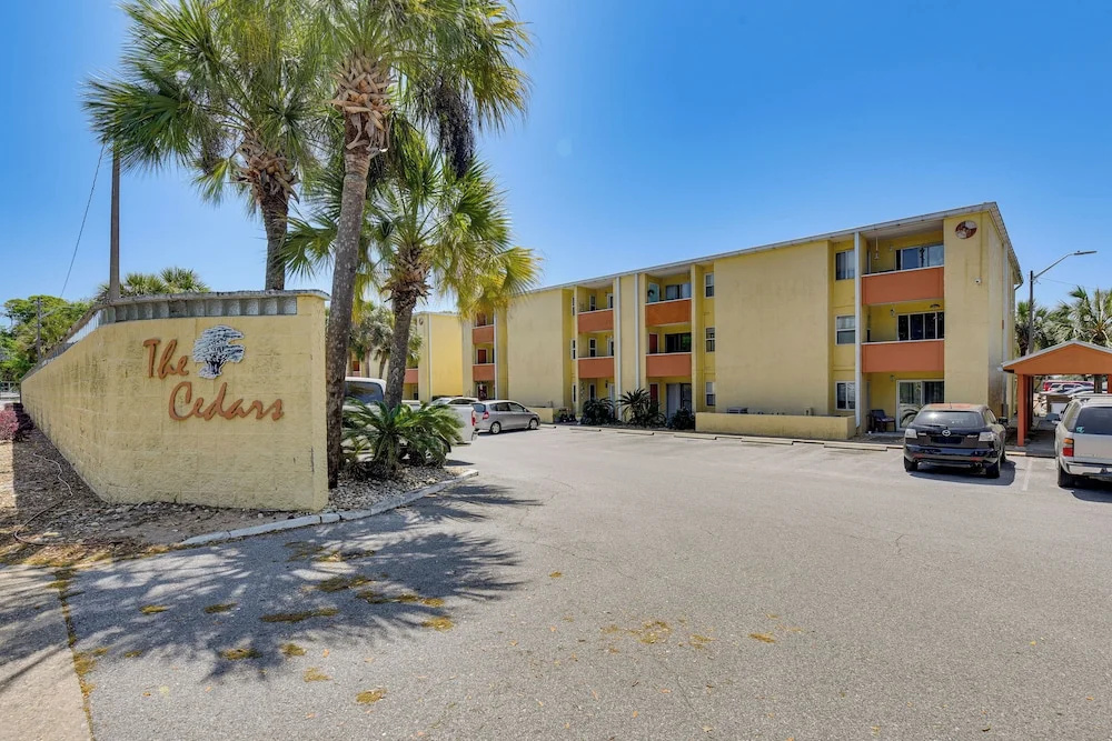 Dock Access! Condo 5 Mi to Okaloosa Island Beach