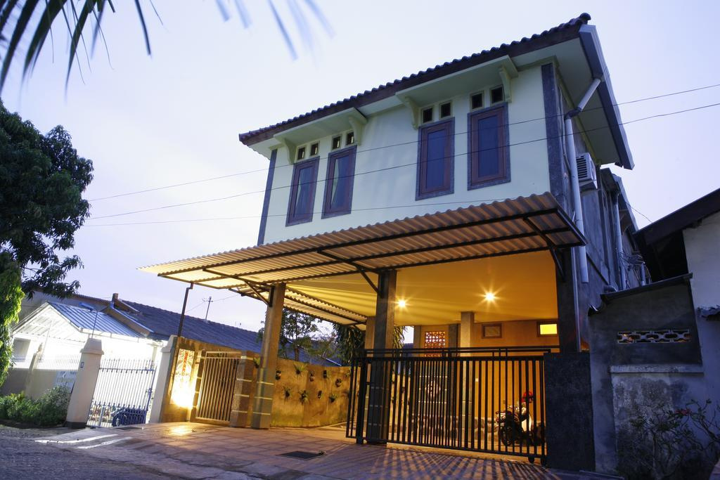 Sekardiyu Guest House
