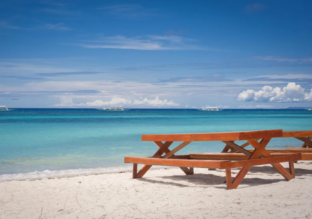 Beach & Waterfront