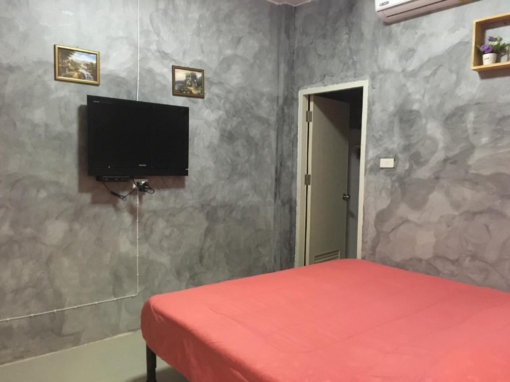 Отель Innkhun House URT Suratthani Airport, фото 6