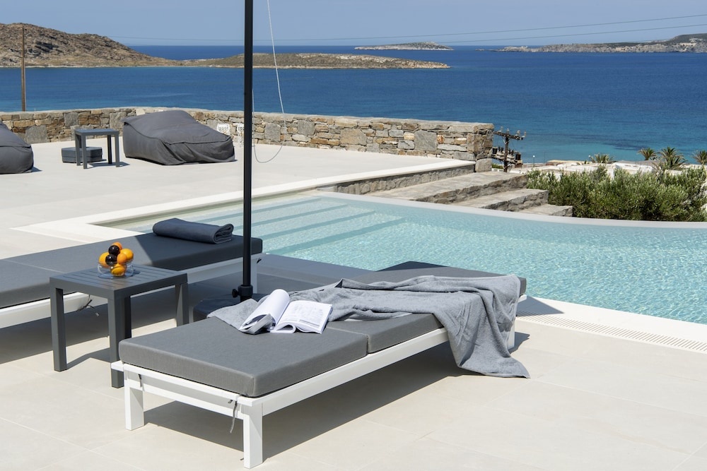 Beach & Waterfront
