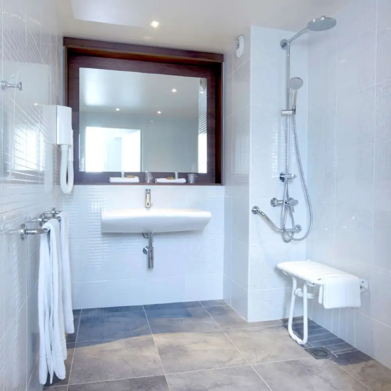 Campanile PRIME - Lyon Ouest Tassin - Chambres