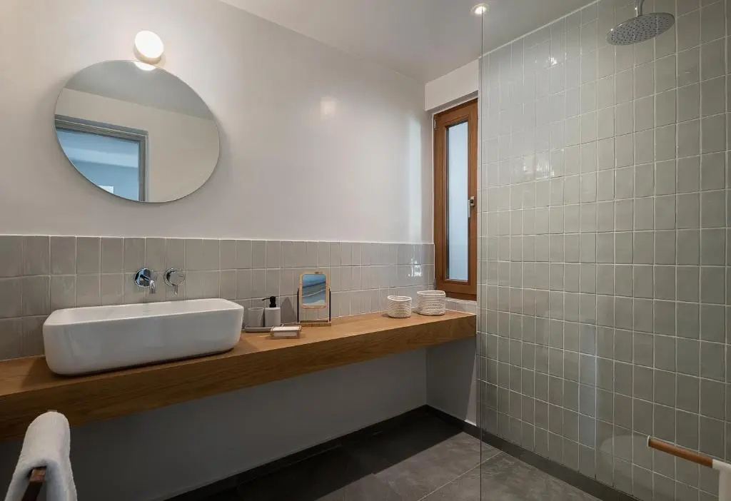 2 Bedrooms Cottage