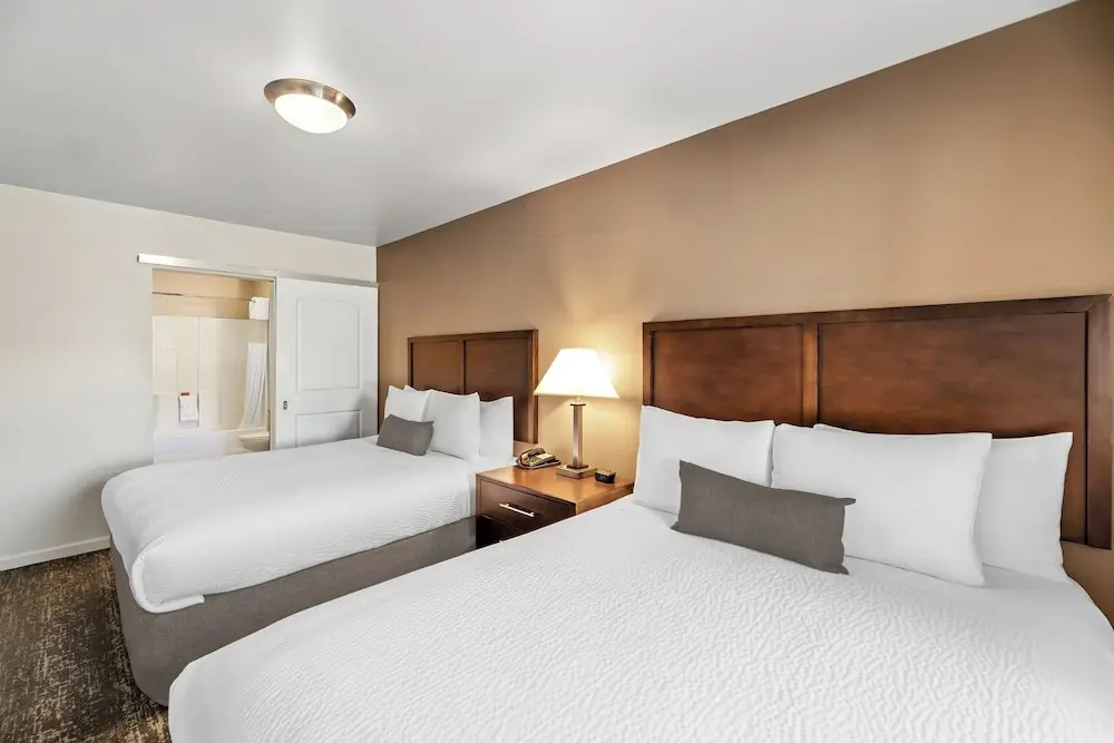 Ledgestone Suites Hotel Yakima - Chambres
