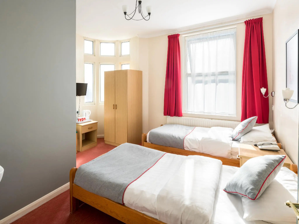 Standard Double room (twin beds)