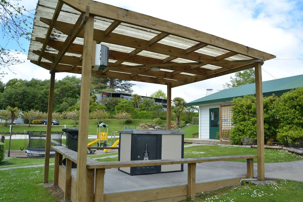 Waitomo Top 10 Holiday Park image