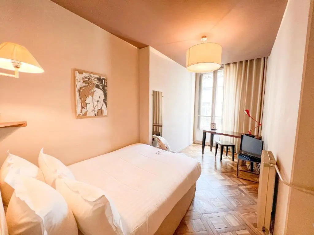 Globe et Cecil Hôtel - Chambres