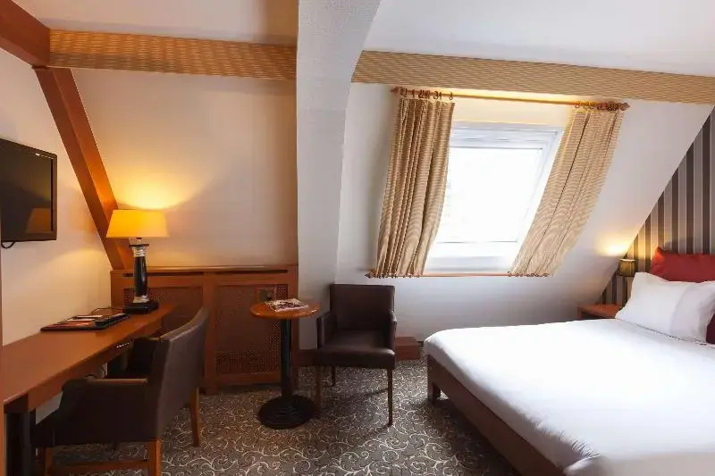 Economy room
