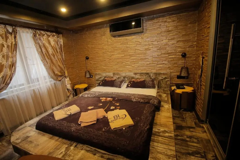 Budget Double room (full double bed)
