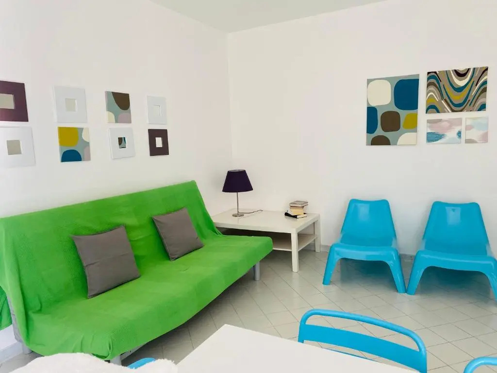 2 Bedrooms Apartment