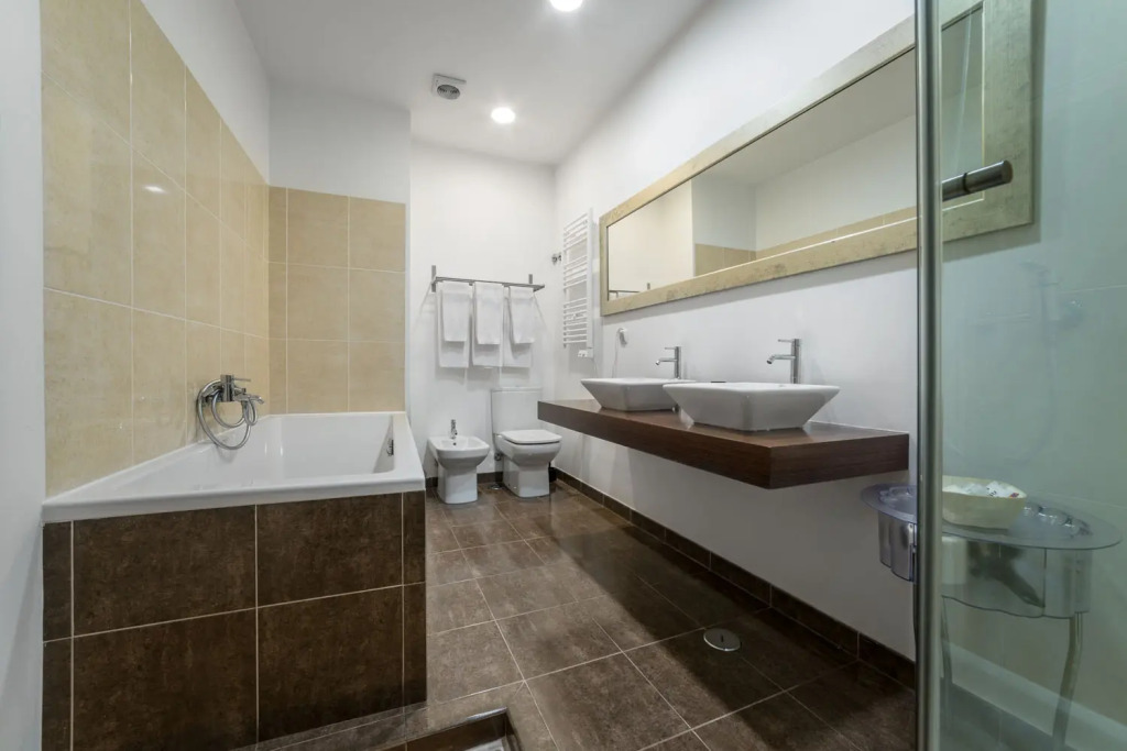 Casa do Bairro by Shiadu by null