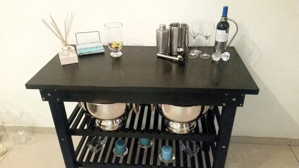 Food & Beverage