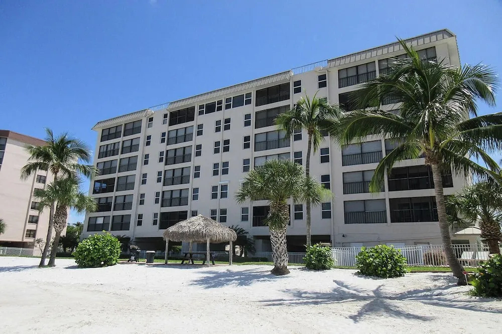 Eden 206 - 2 Br Condo