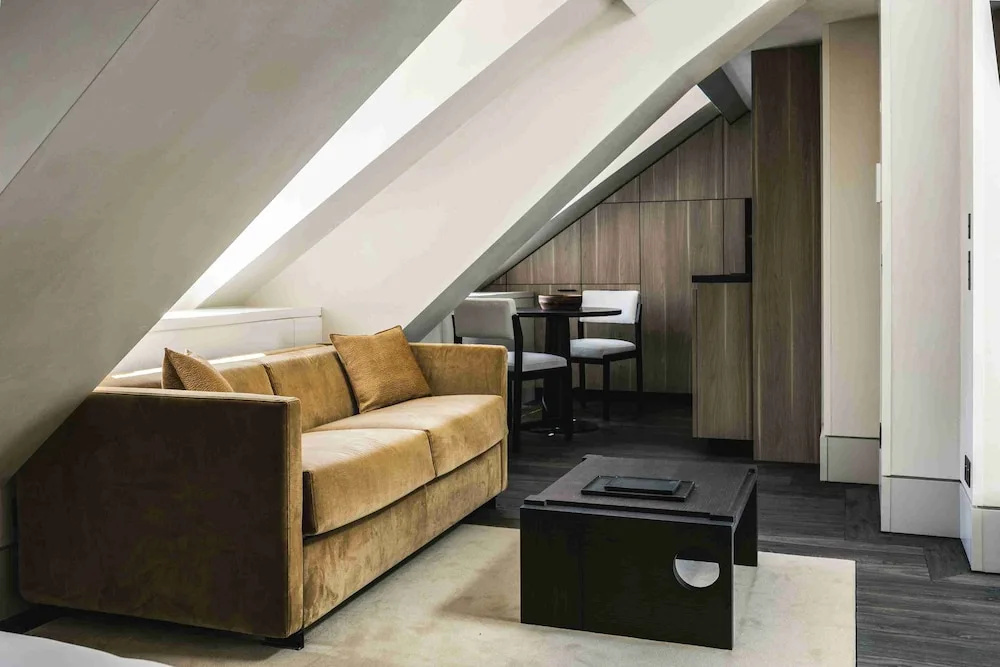 Mondovi Luxury Suites 27