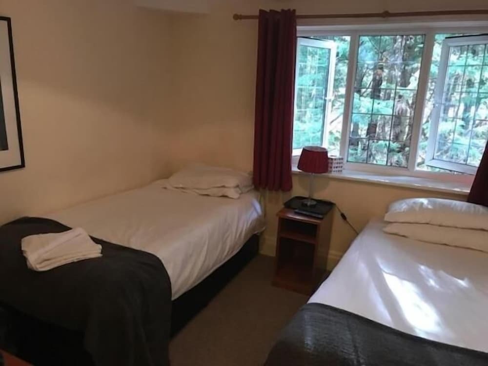 The Admirals Inn Guest House