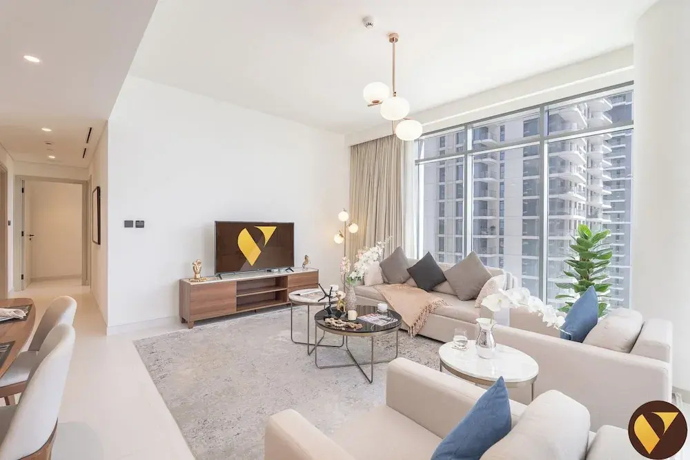 Vogue | Emaar Beachfront Marina Vista with Private Beach Access — фото