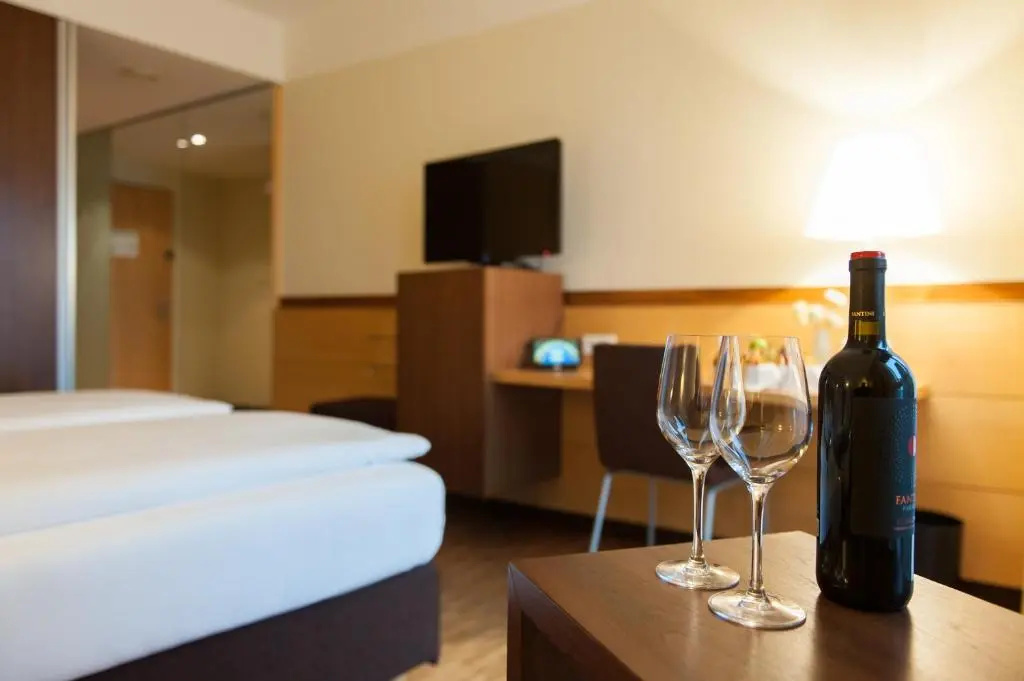Superior Double room (full double bed)