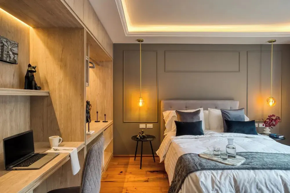 Comfort room with balcony
