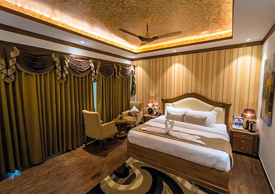 Standard Double room with balcony (full double bed)
