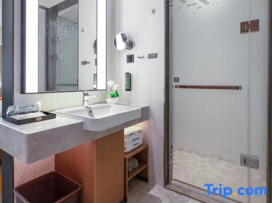 Двухместный номер Deluxe двуспальная кровать в Hampton by Hilton Qingdao Jiaodong International Airport South Hotel