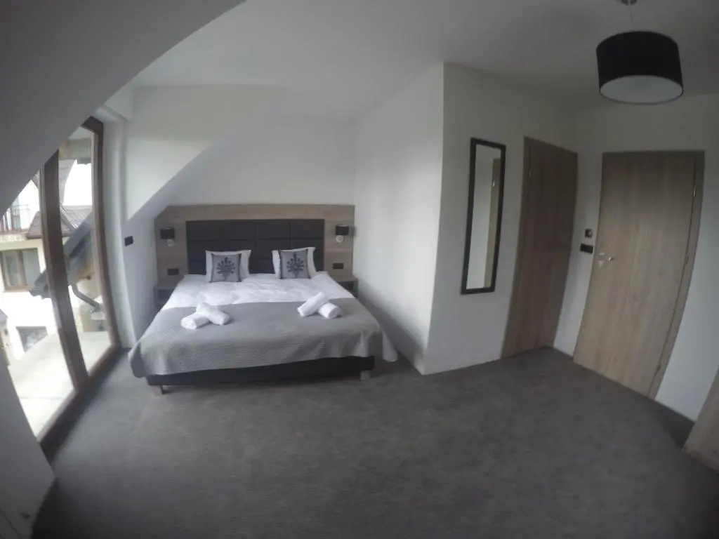 Deluxe Double room with balcony (full double bed)