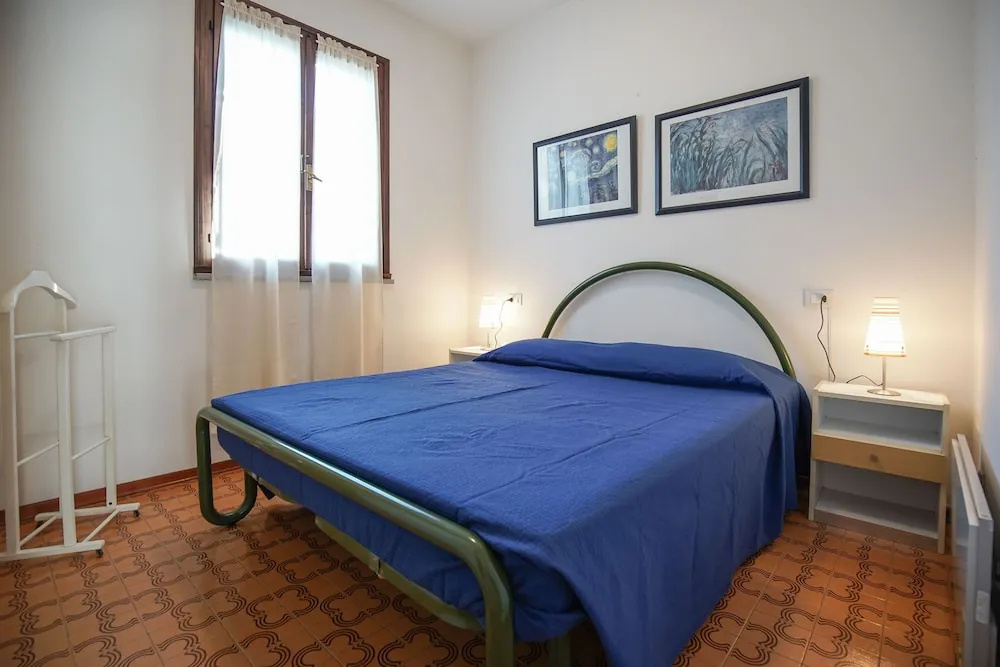 2 Bedrooms Apartment with balcony