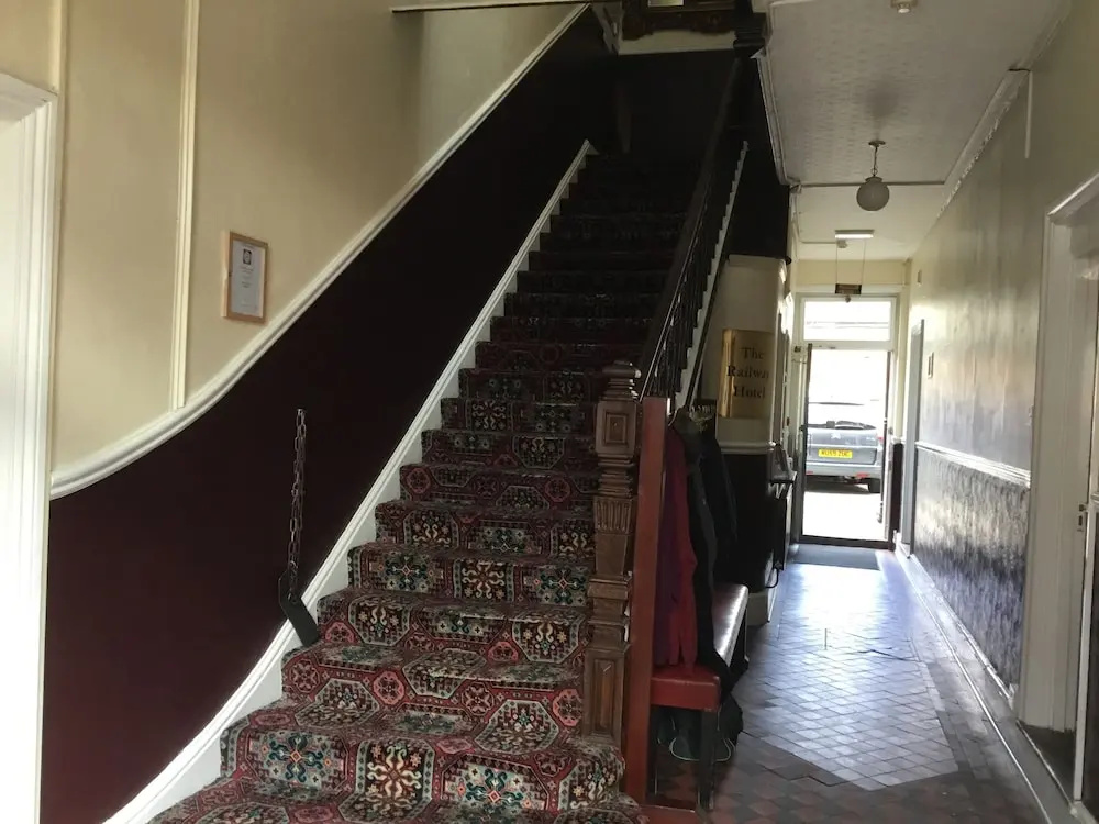 Lobby & Reception