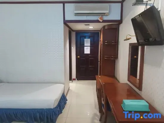 Deluxe Double room (twin beds)