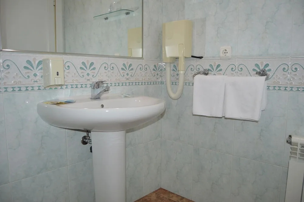 Hotel Poniente - Chambres