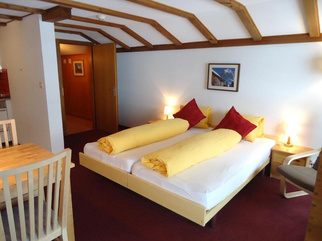 2 Bedrooms Apartment with balcony