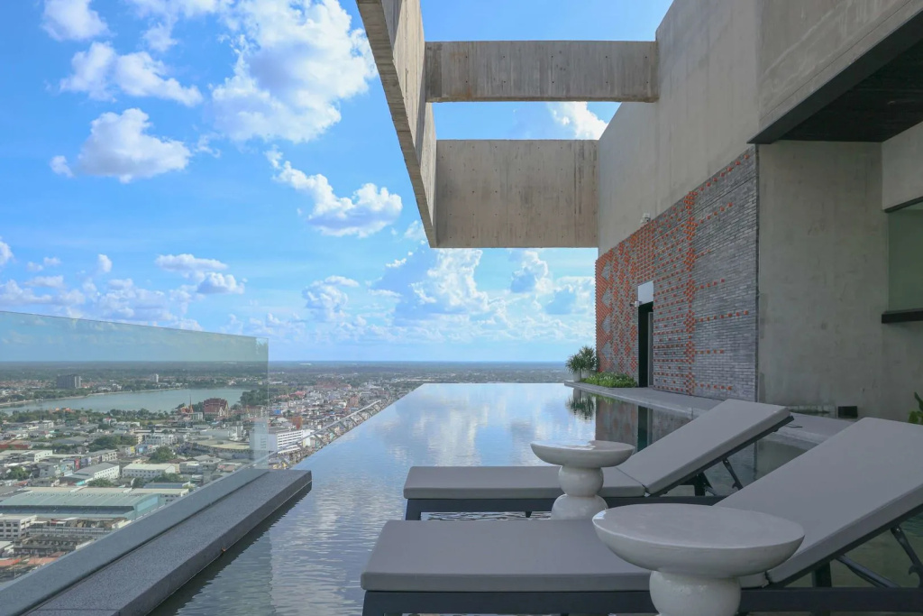 Balcony & Terrace