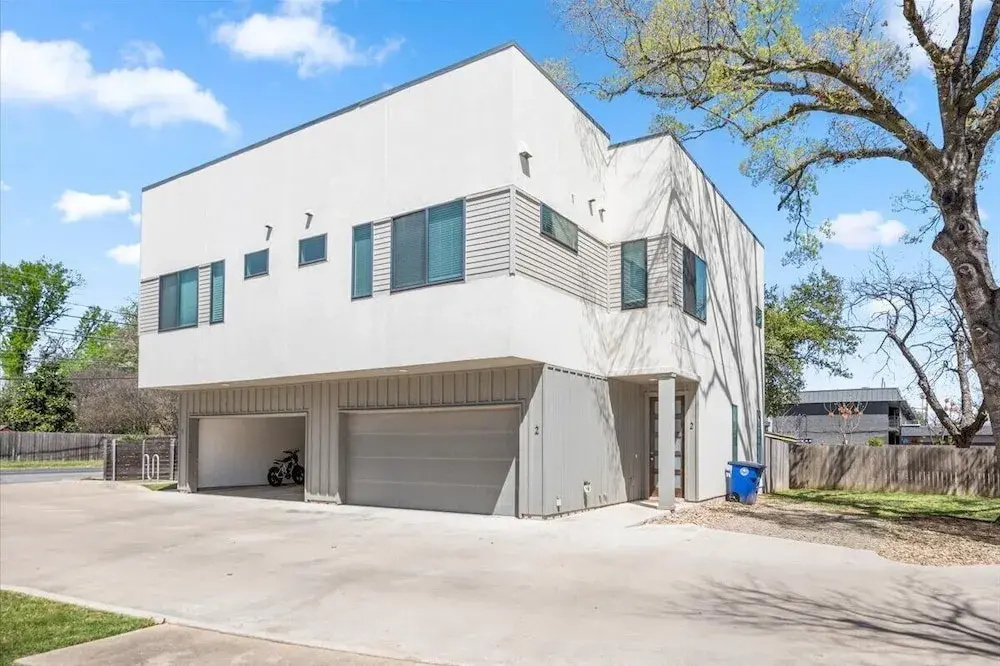 Stunning 3BR Desirable Austin Location