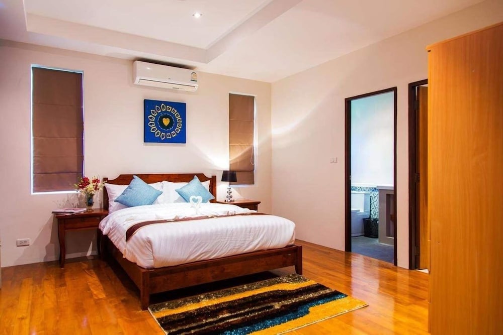 2 Bedrooms Villa with balcony and with sea view