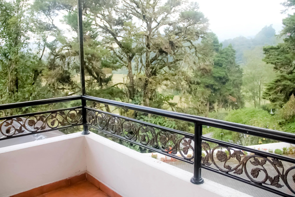 Balcony & Terrace