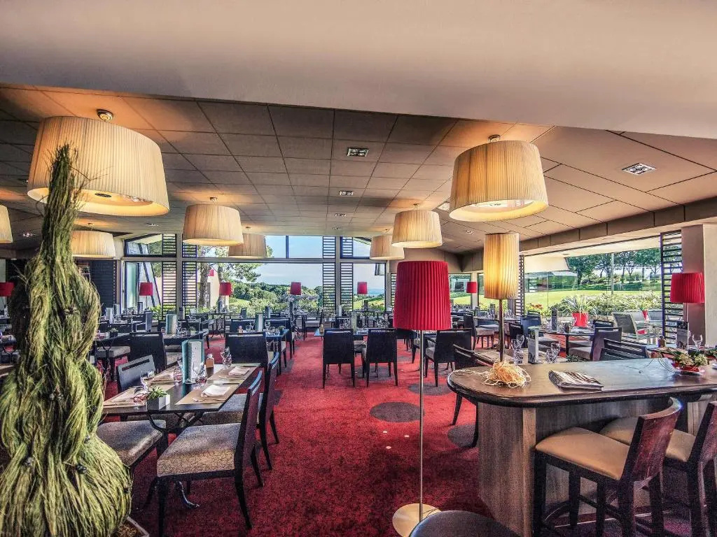 Mercure Omaha Beach Hotel - Général