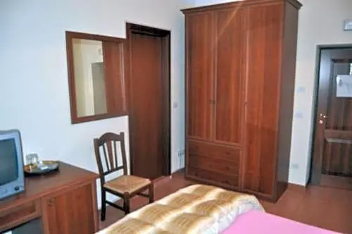 Hotel Fioriti - Chambres