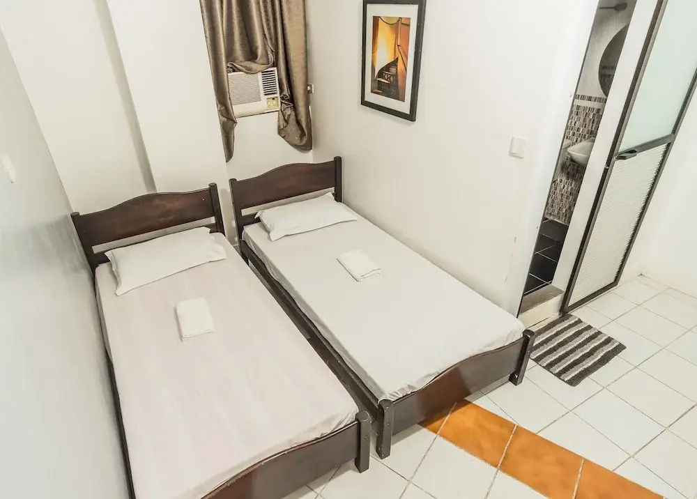 1 Bedroom Deluxe Double room (full double bed)