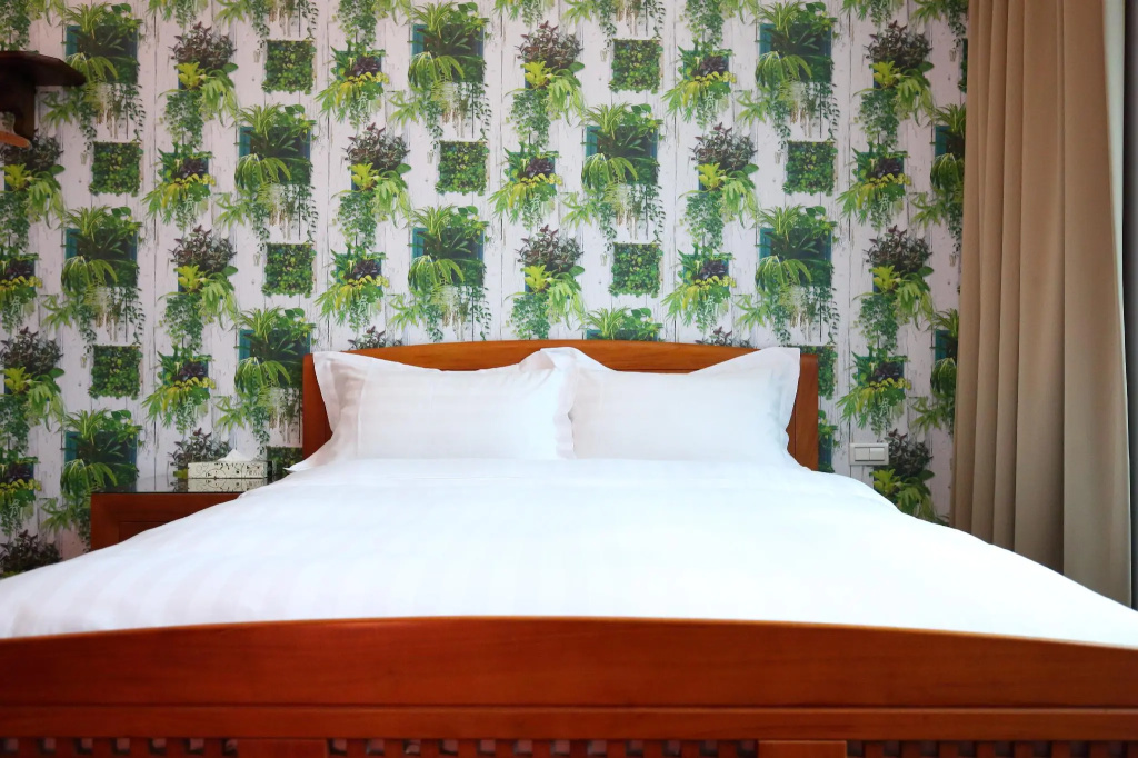 Standard Double room with garden view (full double bed)