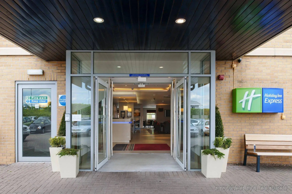 Holiday Inn Express East Midlands Airport by IHG