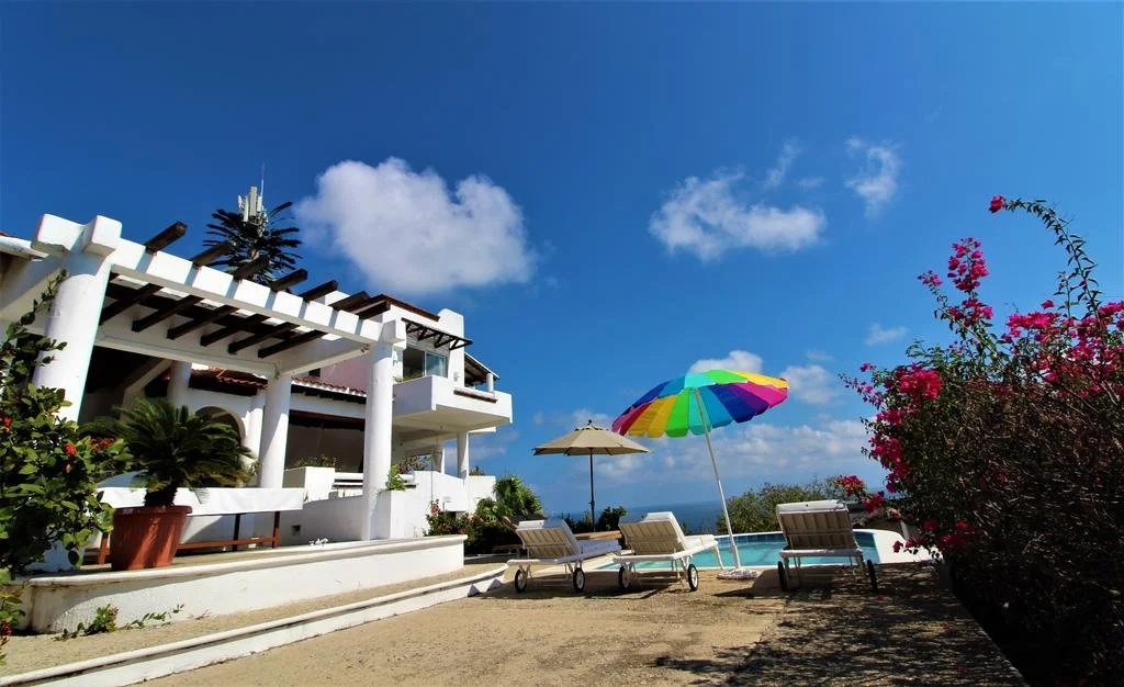 Beach & Waterfront