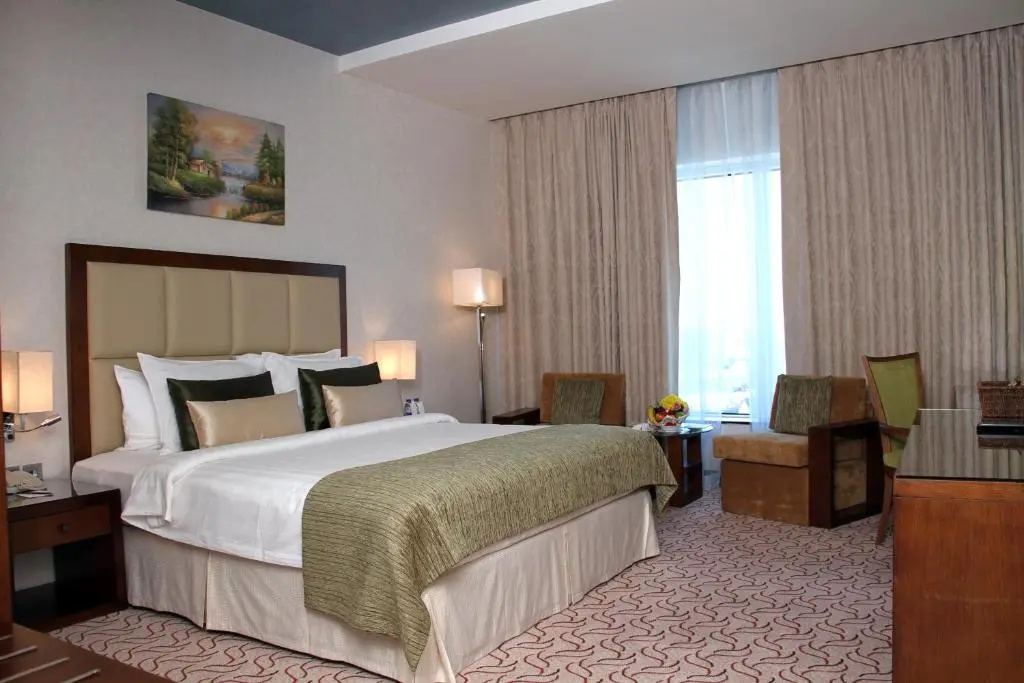 3 Bedrooms Executive Suite