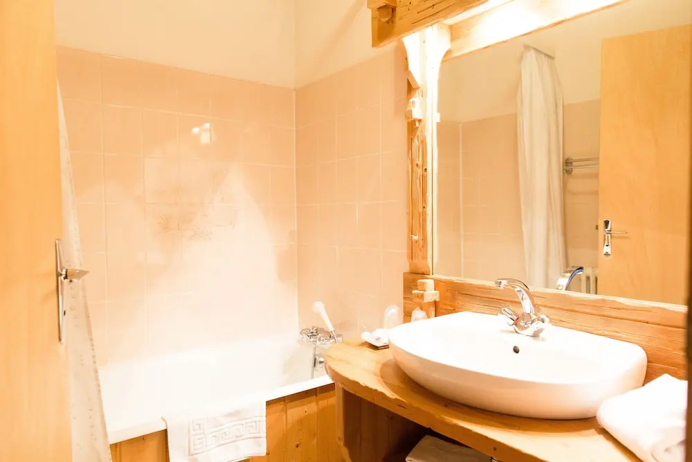 Standard Triple room with balcony